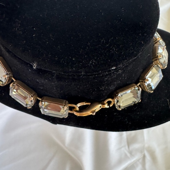 Elegant Gold Chain Necklace - Picture 10 of 11